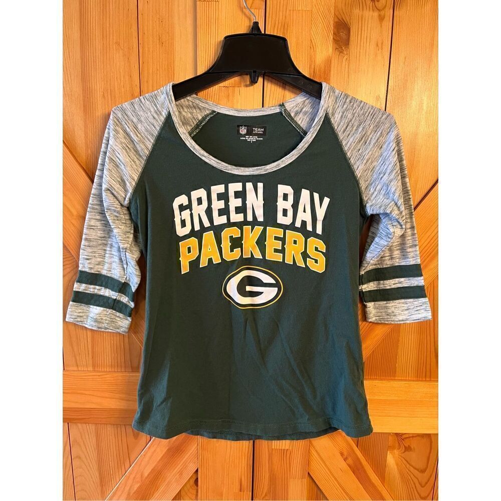 NFL Team Apparel Green Bay Packers shirt size small (3131)